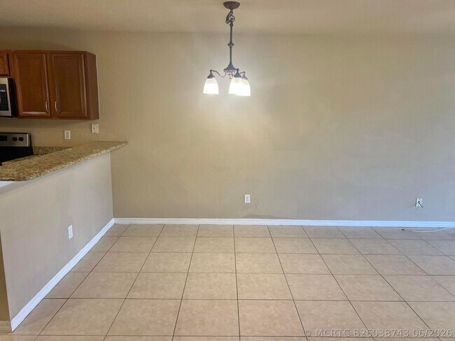 Building Photo - 2552 Marshfield Ct