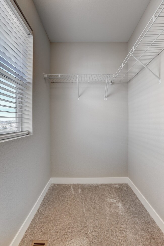 Building Photo - $2,500.00 - 3 Bedrooms and 2.5 Bathrooms T...