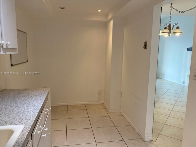 Building Photo - 18031 Biscayne Blvd