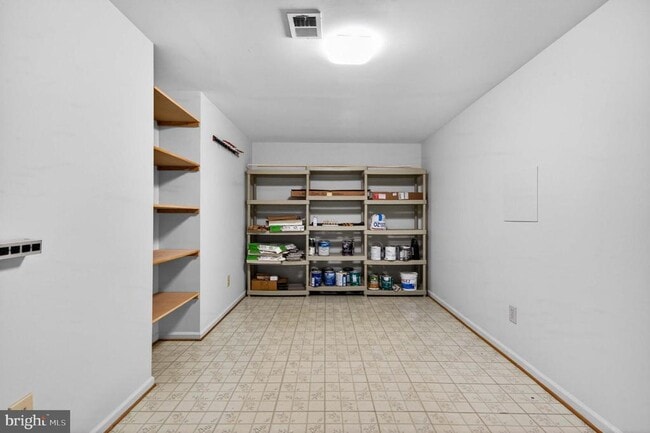 Building Photo - 8016 Quarry Ridge Way