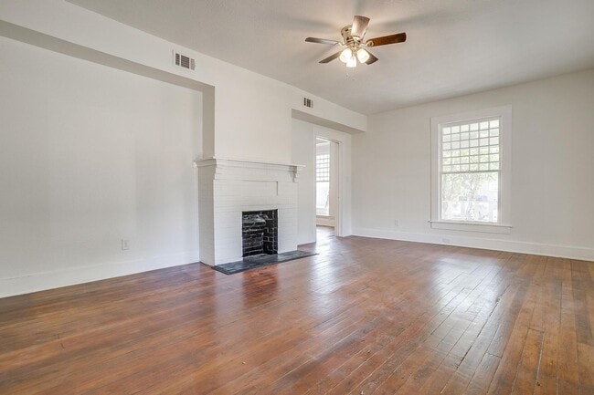 Building Photo - Large Newly Remodeled Home in Historic Fai...