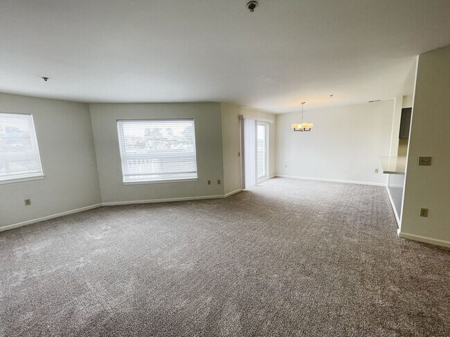 Building Photo - 1520 Noriega St