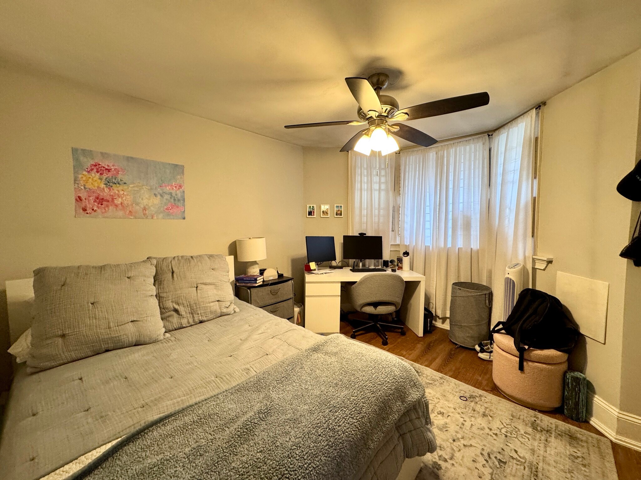 Building Photo - 717 Parker St