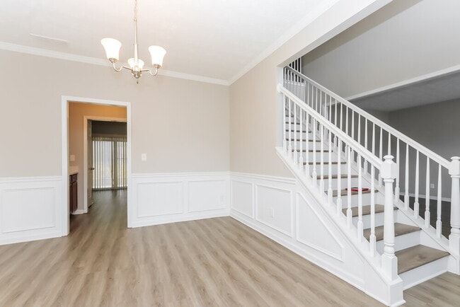 Building Photo - 230 Warm Springs Trail