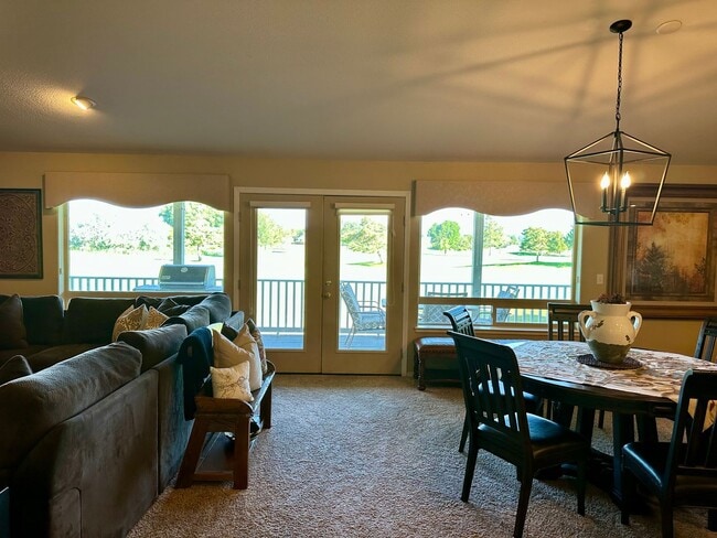 Building Photo - 3bdrm, 2bath Harbor Isles Golf Course Condo with deck