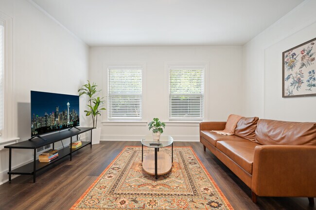 1x1 - 5th and Mercer