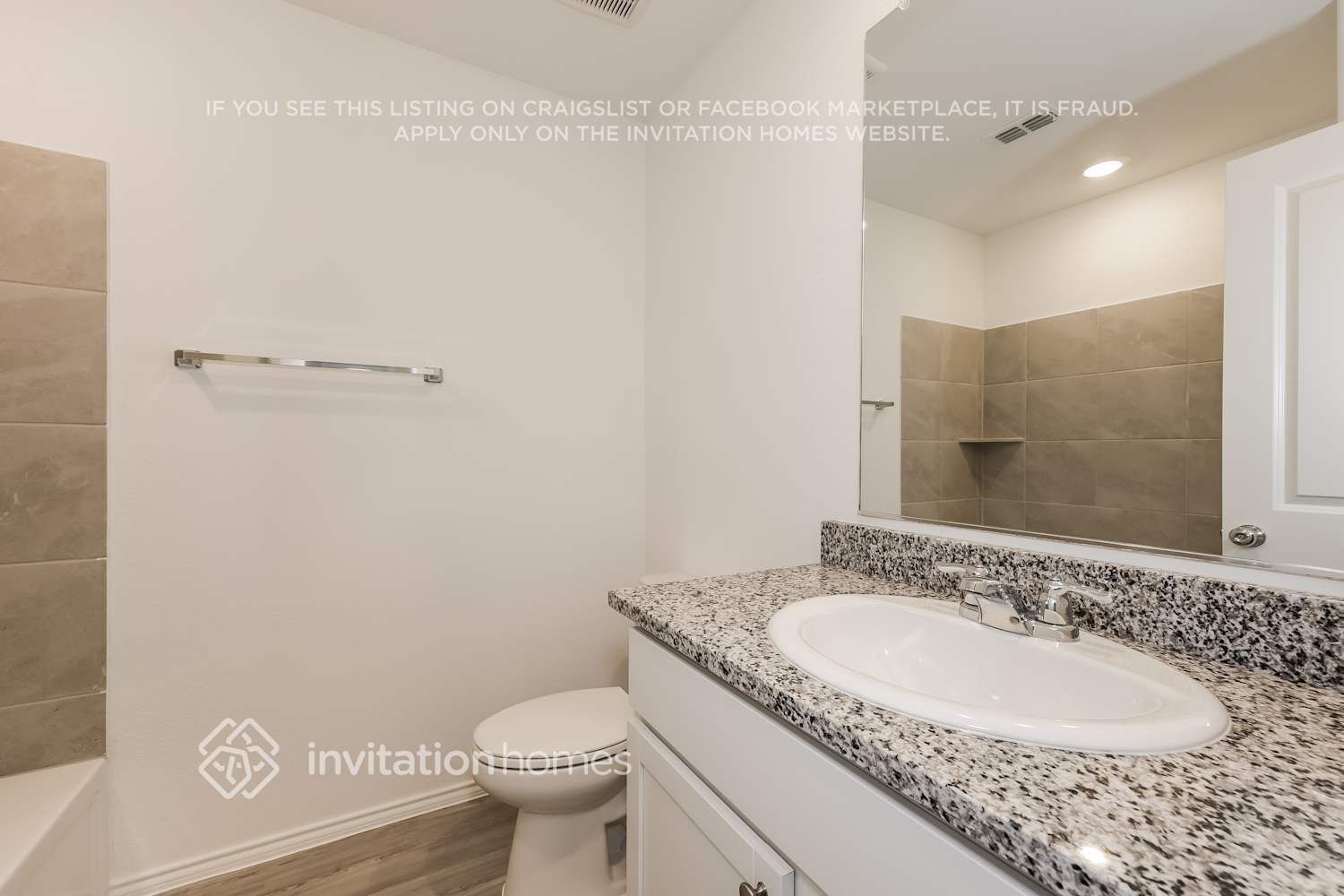 Building Photo - 10209 Hackberry Spg Wy