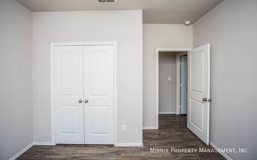 Building Photo - 1713 102nd St