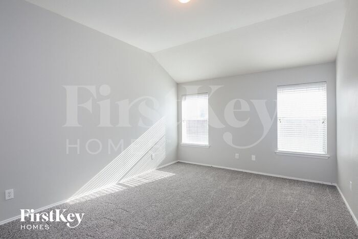 Building Photo - 14012 Caltha Dr