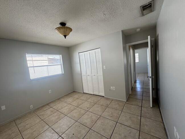 Building Photo - 4903 24th St W