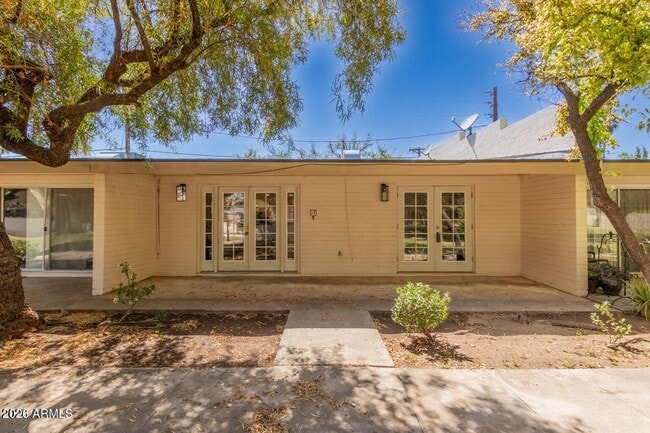 Building Photo - 3505 E Campbell Ave