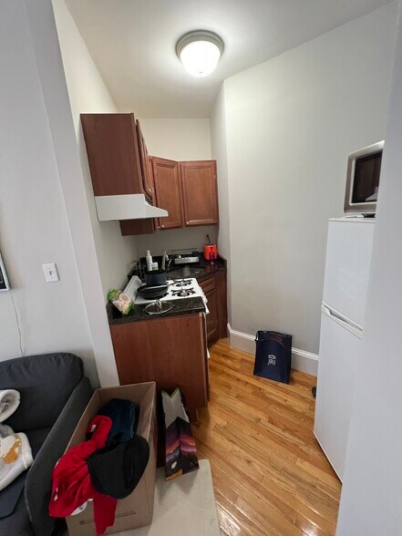 Building Photo - 38 Hemenway St