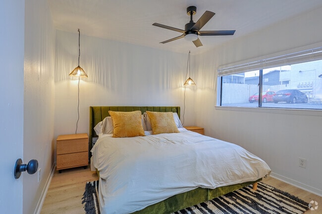 2BR, 1BA - 900SF - 2nd Bedroom - Azulina Gardens