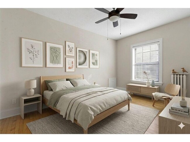 Building Photo - 220 E 19th St