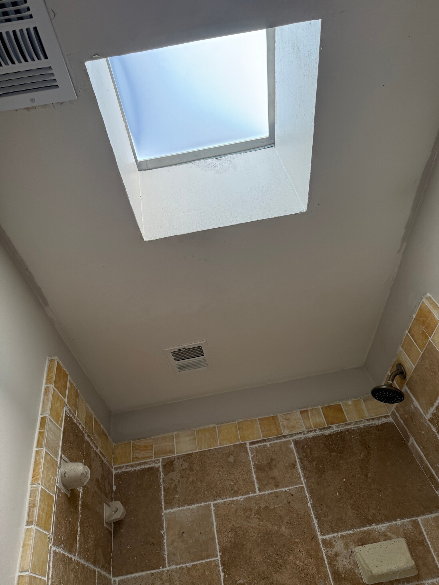 Building Photo - 2704 San Pedro St