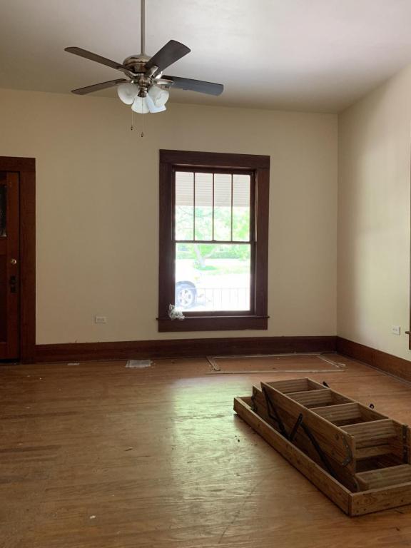 Building Photo - 605 E Main