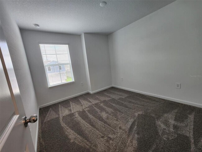 Building Photo - 1622 Reservoir Pl