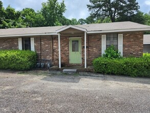 Building Photo - 1 bed apartment