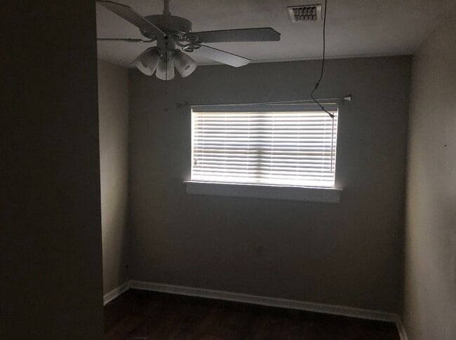 Building Photo - 8132 Hobbs Dr