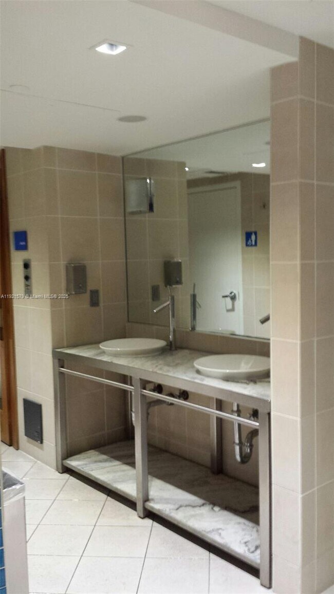 Building Photo - 325 S Biscayne Blvd