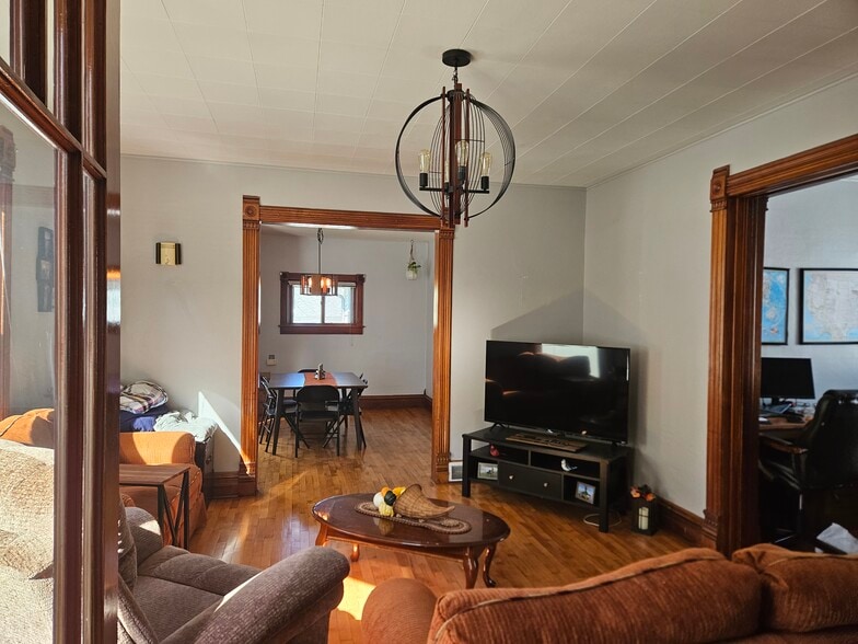 Living Room - 535 1st St