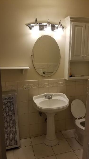 Building Photo - 222 N Oak Park Ave