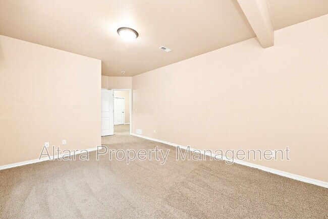 Building Photo - 7183 Cottonwood Tree Dr