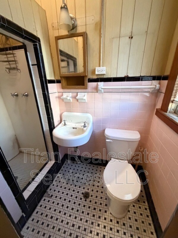 Building Photo - 218 W St Peter St