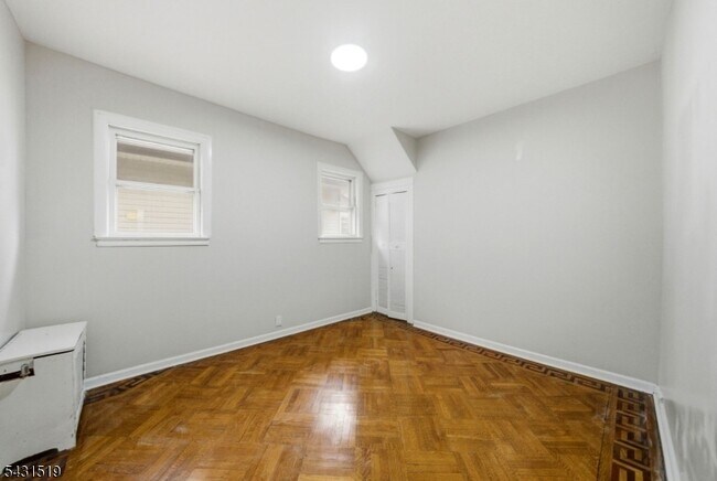 Building Photo - 86 Curie Ave