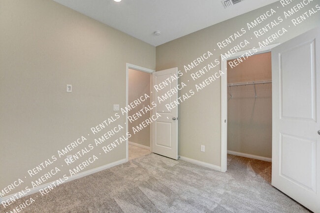 Building Photo - 6820 Calvitero St