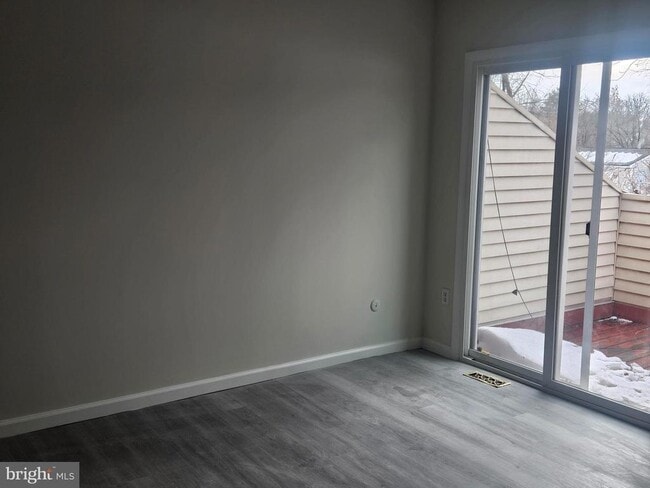 Building Photo - 1716 Julie Ct