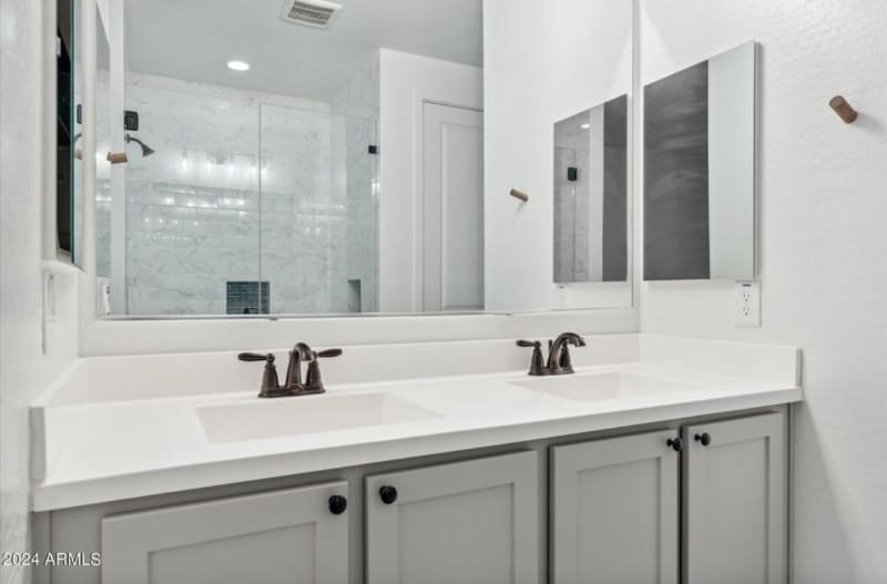 Building Photo - 5516 W Western Star Blvd