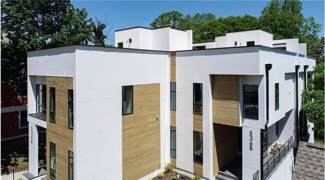 Building Photo - 536 Highland Ave NE