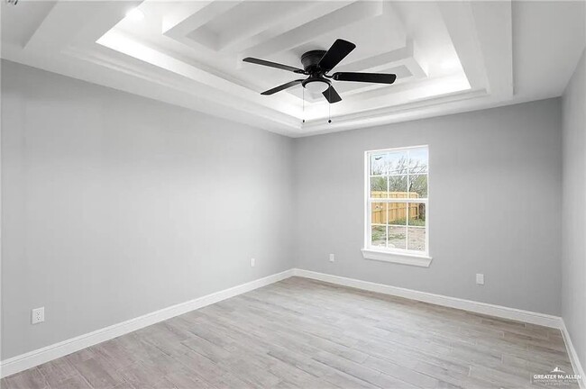 Building Photo - 20 N Sugar Bear Dr