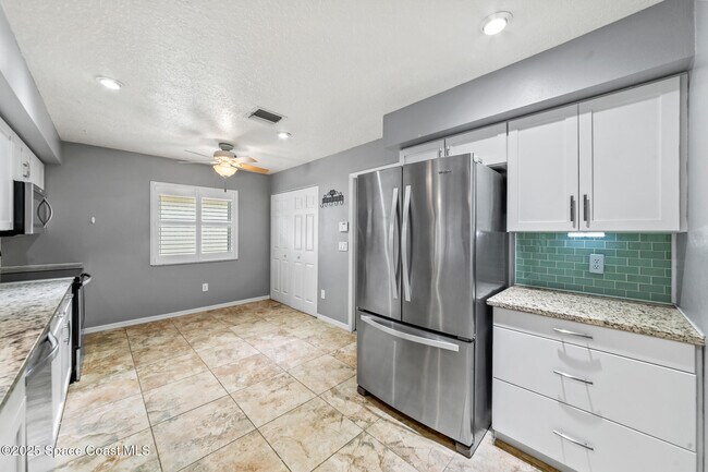 Building Photo - 1303 Cypress Bend Cir