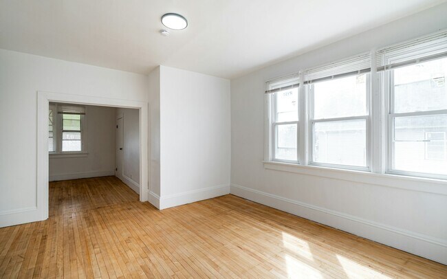 Building Photo - 2955 N 17th St