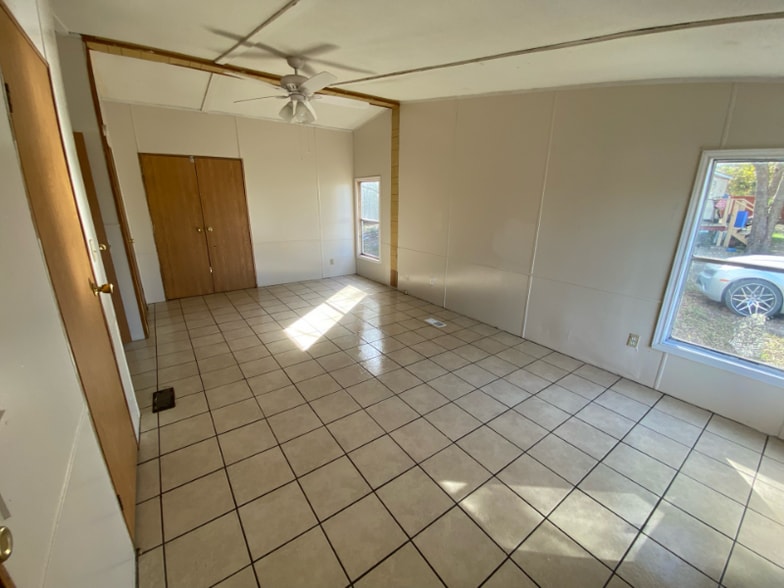Building Photo - 3143 Eddy Gatesville Pkwy