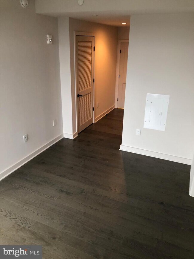 Building Photo - 70 N St SE