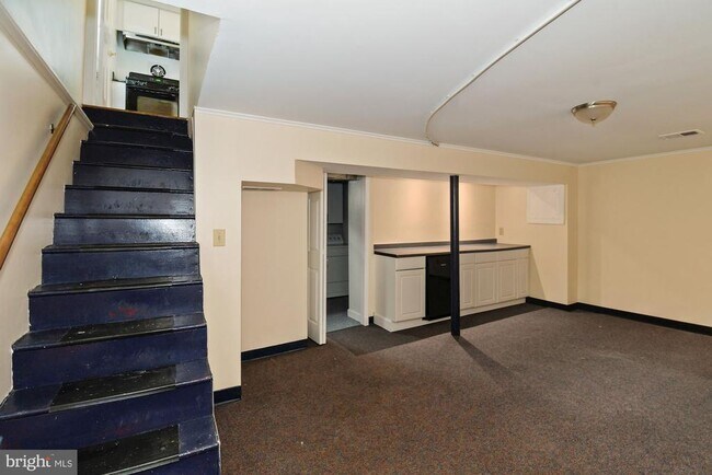Building Photo - 5212 N Carlin Springs Rd