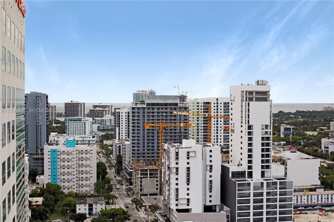 Building Photo - 185 SW 7th St