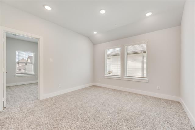 Building Photo - 733 Peaceful Ln