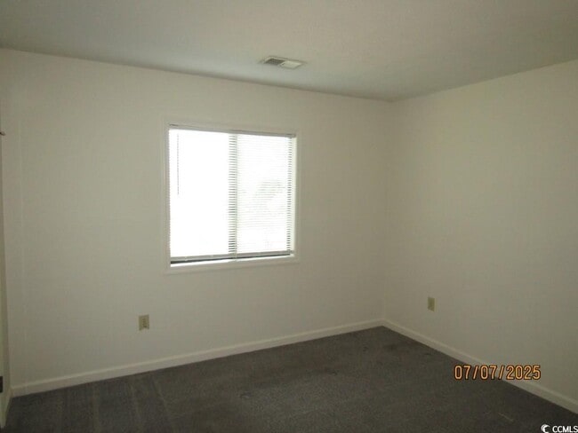 Building Photo - 4258 Pinehurst Cir