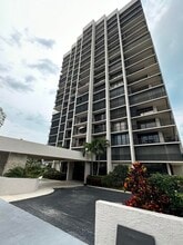 Building Photo - 5047 N Hwy A1A
