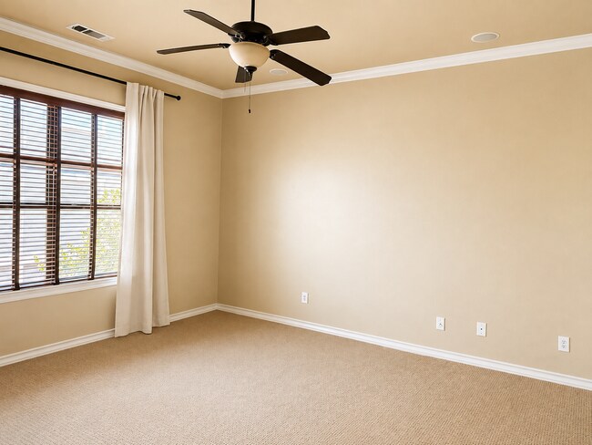 Building Photo - 6052 Portrush Dr