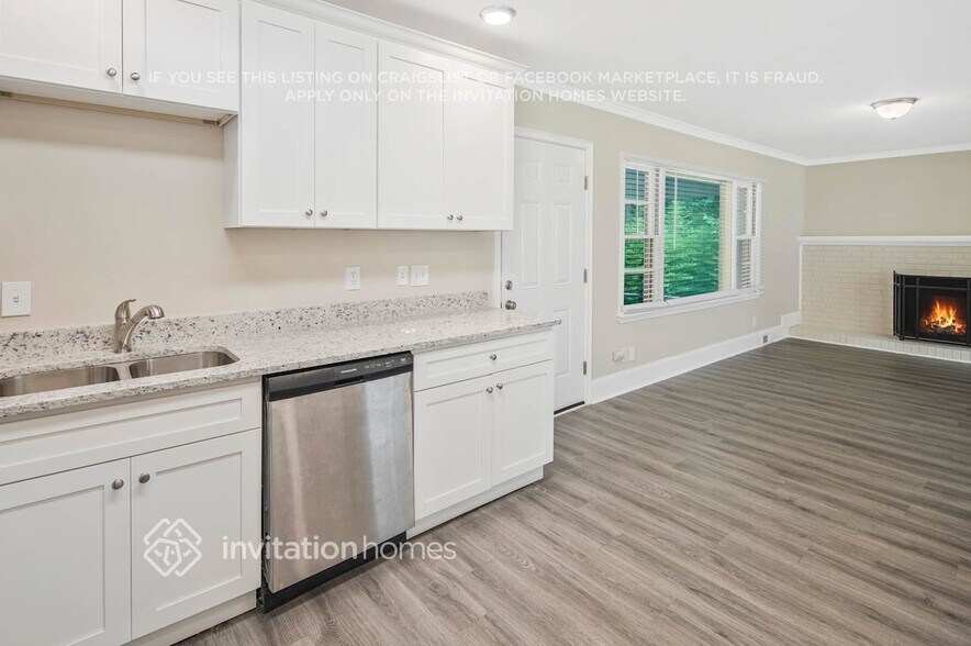 Building Photo - 6205 King George Dr