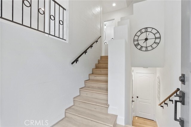 Building Photo - 15 Florentine