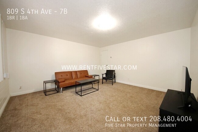 Building Photo - 809 S 4th Ave
