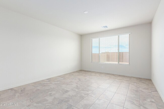 Building Photo - 8529 S 67th Dr