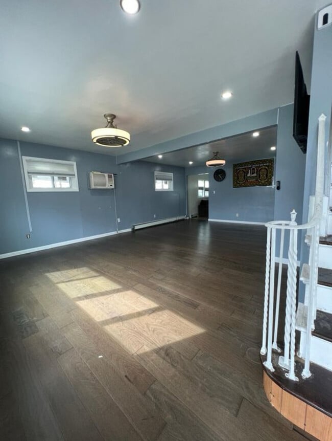 Building Photo - 1161 Hook Creek Blvd