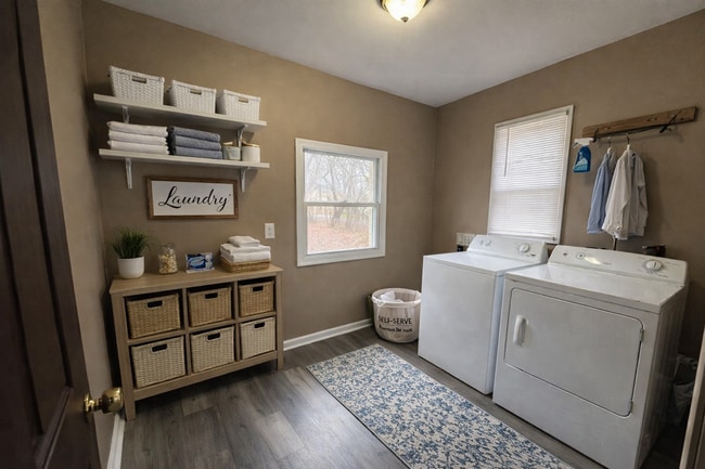 Building Photo - Classic Akron Home, Modern Convenience: Deck, First Floor Bedroom & Laundry and 2 Sunroom's